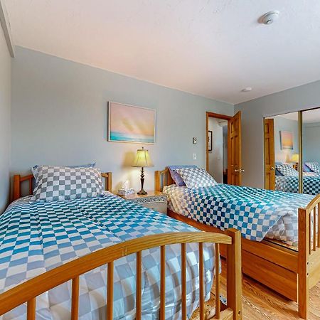 Lakeside Delight, Unit 423 Laconia Extérieur photo